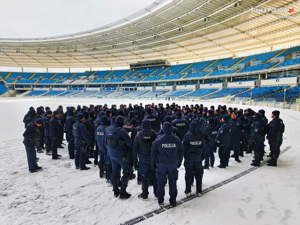 Chorzowscy policjanci ćwiczyli na Stadionie Śląskim