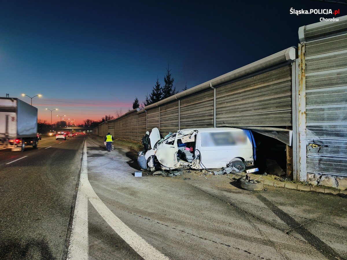 Chorzów: Groźny wypadek na Drogowej Trasie Średnicowej