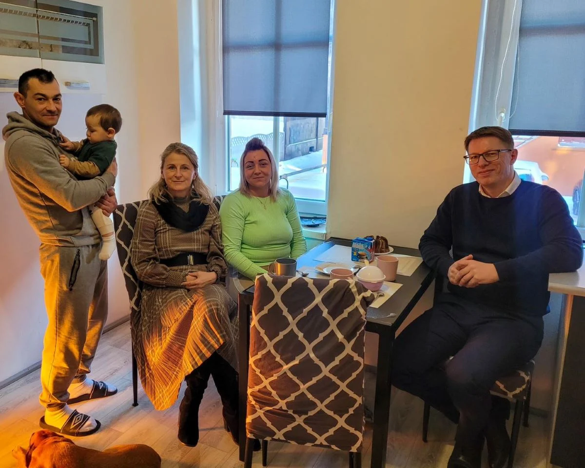 Prezydent miasta odwiedził rodzinę z budynku wyłączonego przez nadzór budowlany