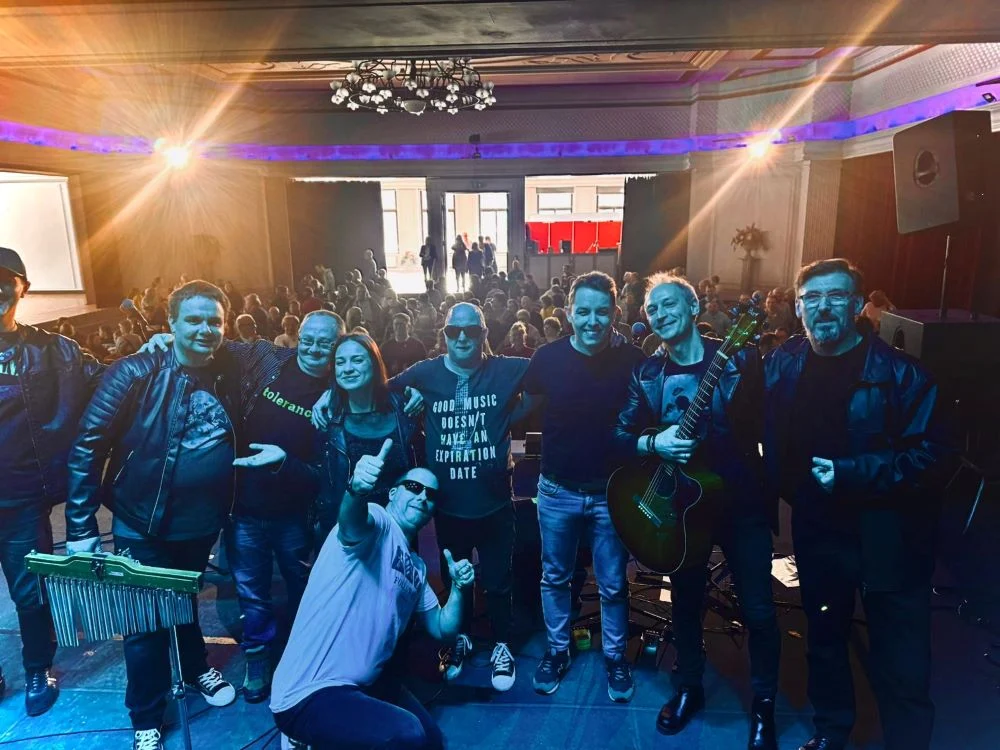 Kolędowanie z "Tolerancją" za nami! Daniel Beger wyróżniony odznaką "Przyjaciel Dziecka"