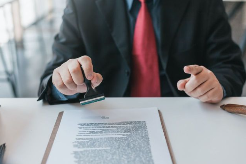 Jak wygląda procedura otwarcia testamentu u notariusza?