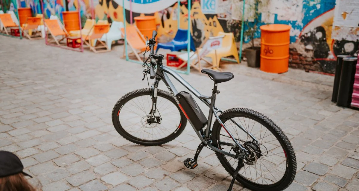 Zalety hulajnóg i rowerów elektrycznych