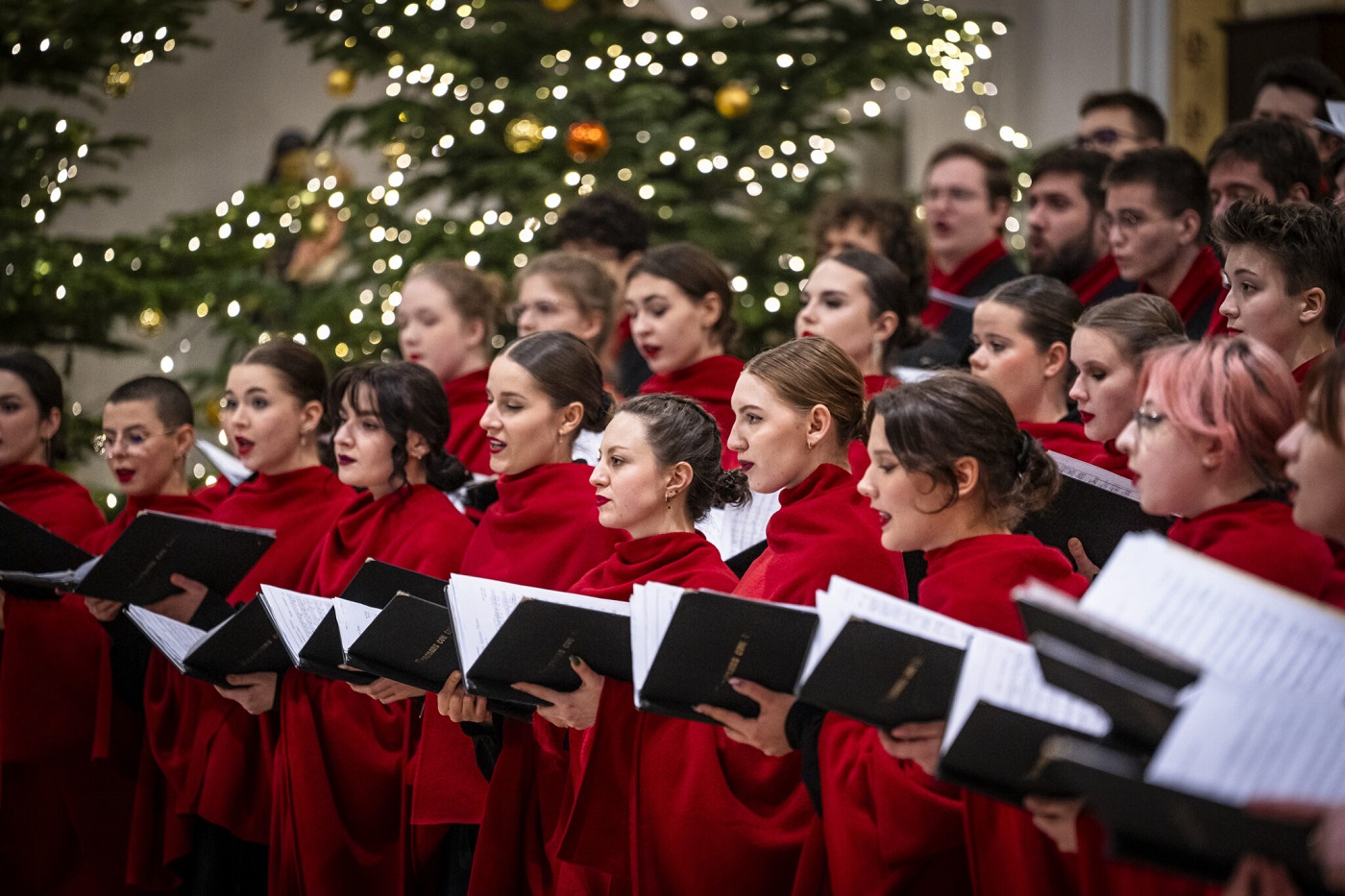 Resonans con tutti kolędował w kościele pw. św. Andrzeja w Zabrzu [FOTO]