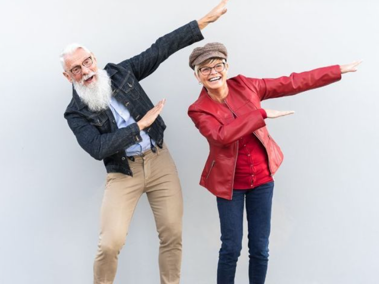 Seniorzy coraz aktywniejsi. Jak miasto może o nich zadbać?