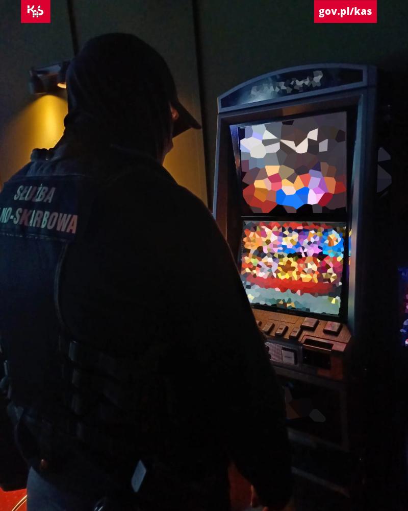 Niemal 40 tys. zł ukryte w odkurzaczu i pojemniku na ręczniki