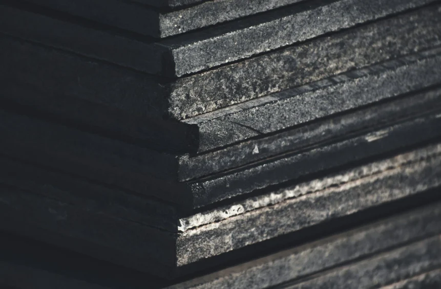 Rewolucja w designie wnętrz. Naturalne materiały na czele trendów