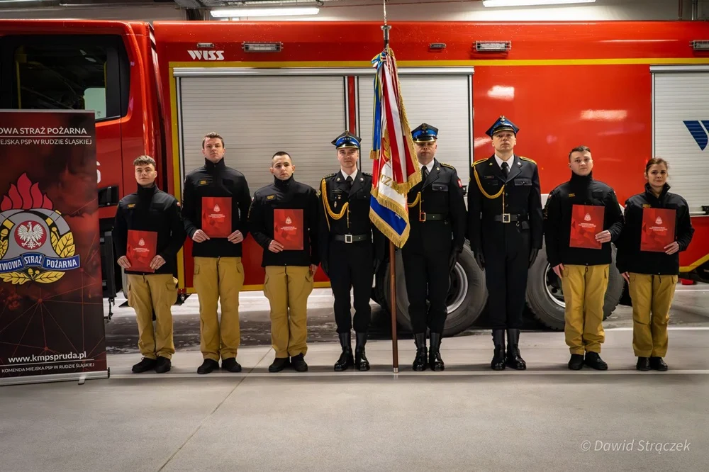 Uroczystość ślubowania strażaków Komendy Miejskiej PSP w Rudzie Śląskiej