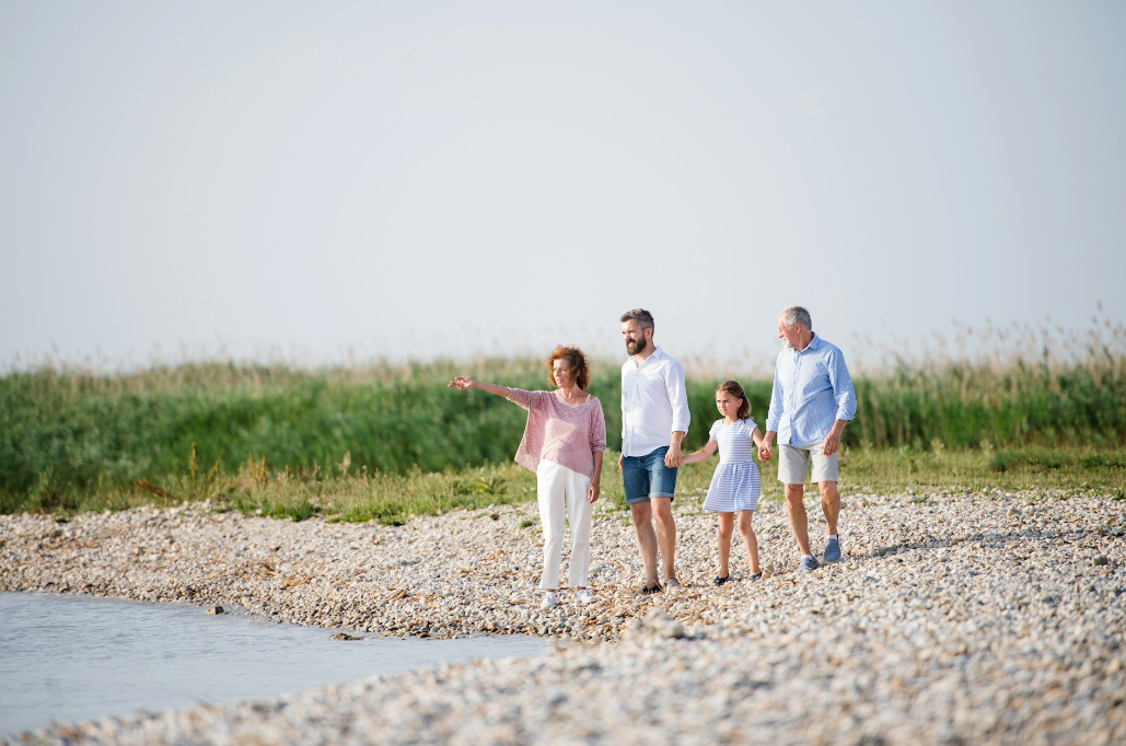 Niezapomniane rodzinne wakacje blisko Warszawy. Dlaczego warto wybrać Zegrze?
