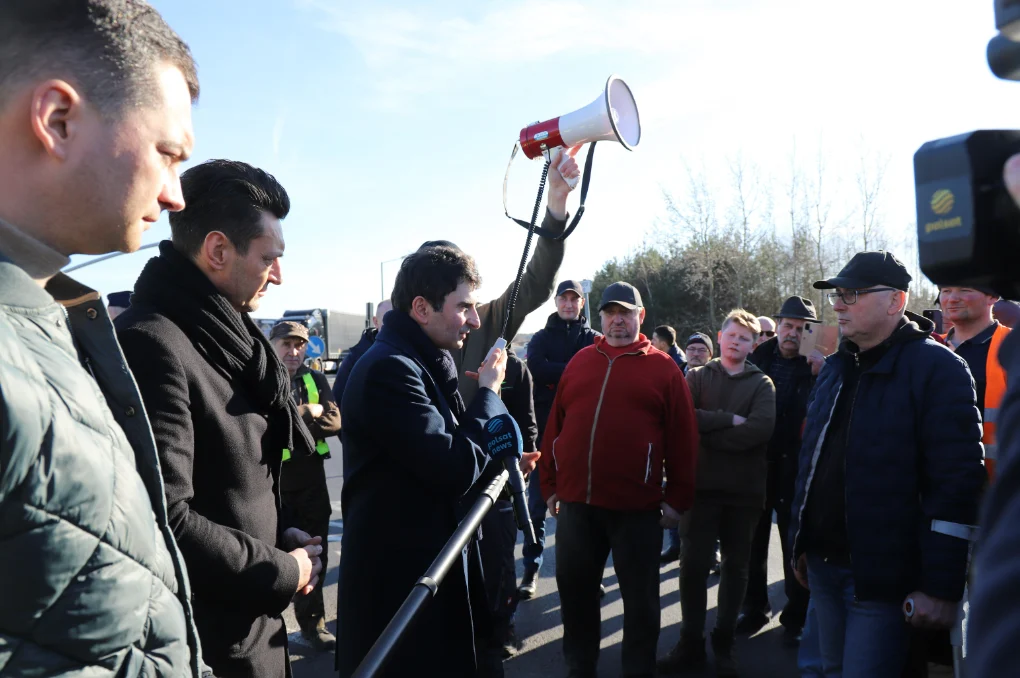 Wojewoda Śląski Marek Wójcik spotkał się z protestującymi rolnikami