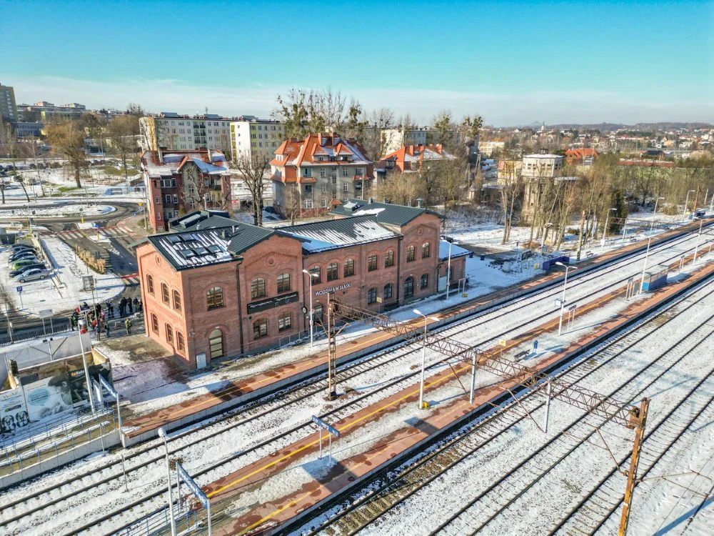 Rozbudowa wodzisławskiego Centrum Przesiadkowego  Miasto negocjuje zakup wieży ciśnień