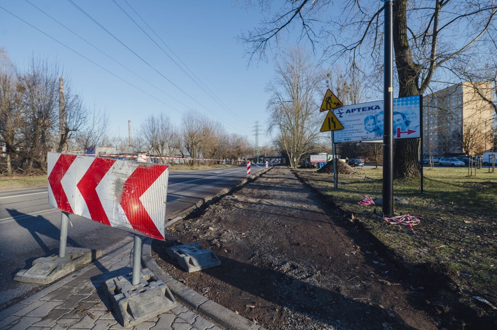 Trwa remont chodników przy ul. Kapicy i Bytkowskiej w Siemianowicach Śląskich