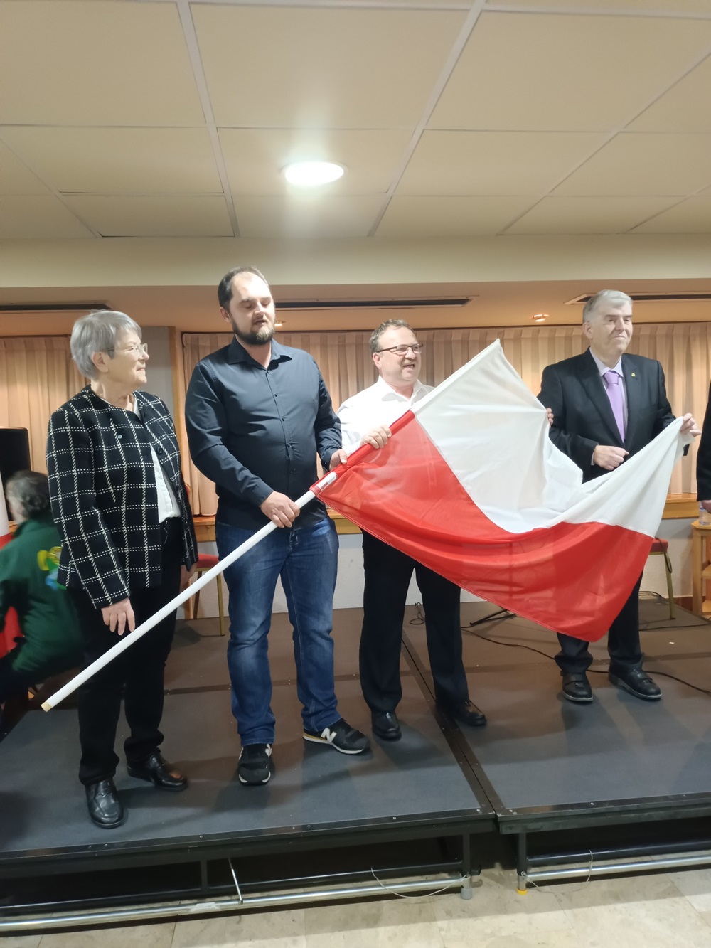 Orzeszanin z papugami zdobył 14 medali na Ornitologicznych Mistrzostwach Świata