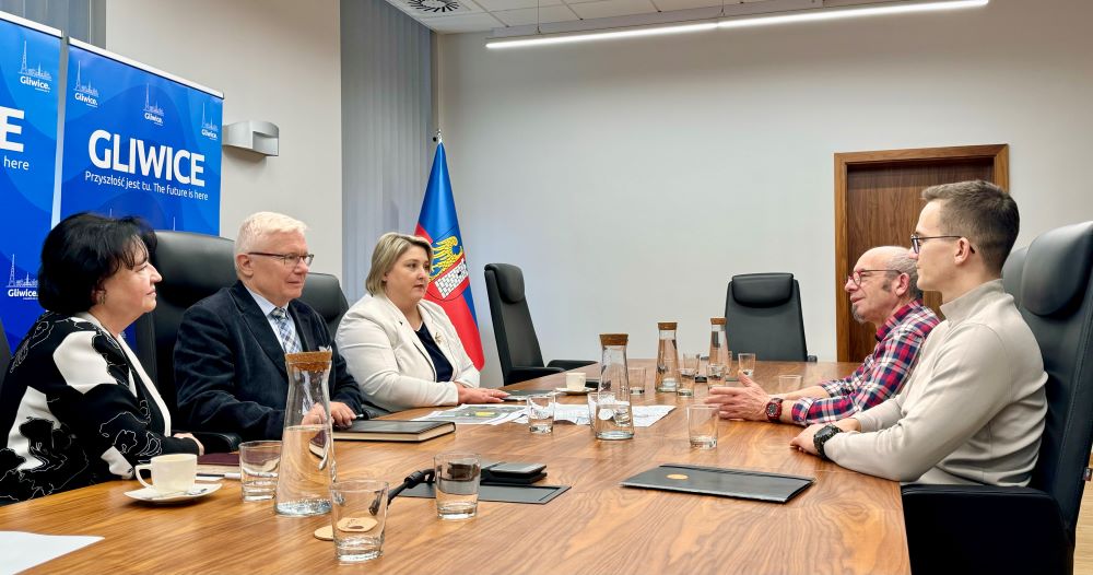 Ogródek kawiarni Klapec w Łabędach będzie działał!