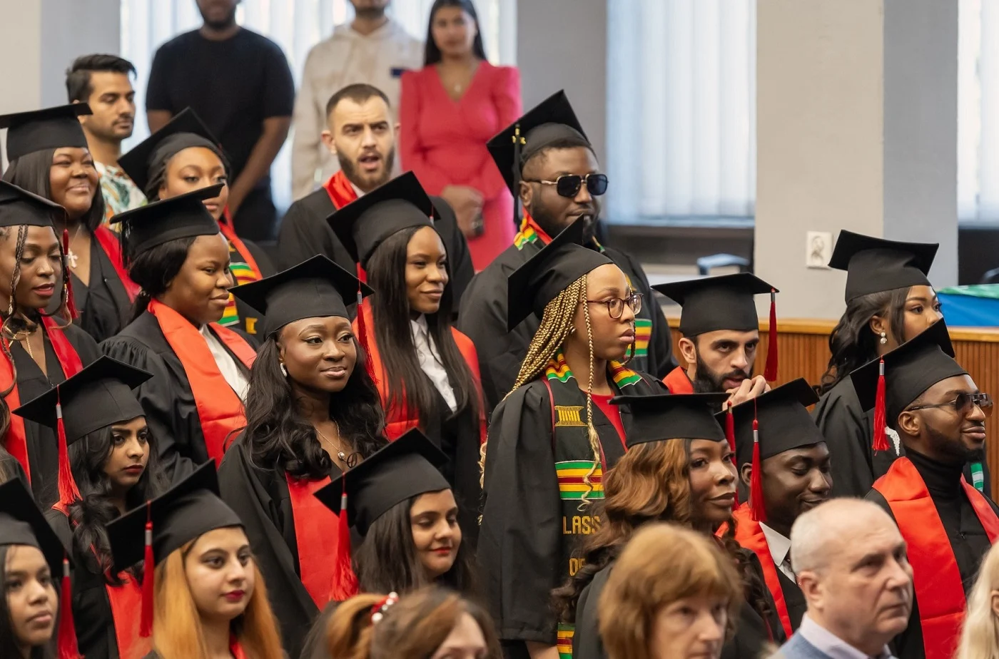 Kolejni absolwenci zakończyli studia w Kijowskim Uniwersytecie Medycznym w Bytomiu [FOTO]