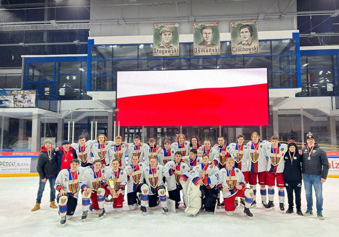 Srebrny medal bytomskich hokeistów na Mistrzostwach Polski Juniorów