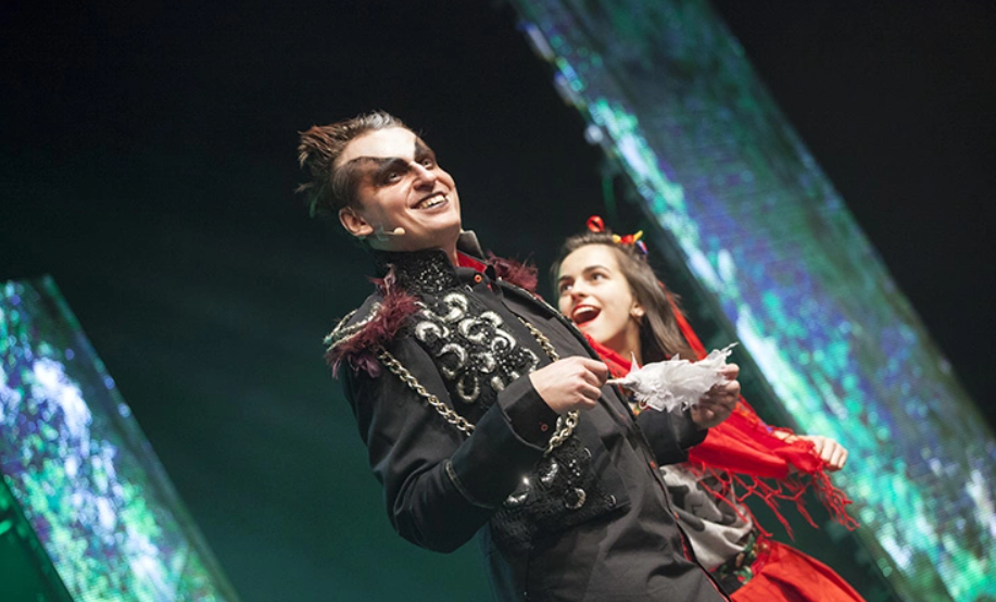 Spektakl charytatywny pt. "Igraszki z diabłem" 1