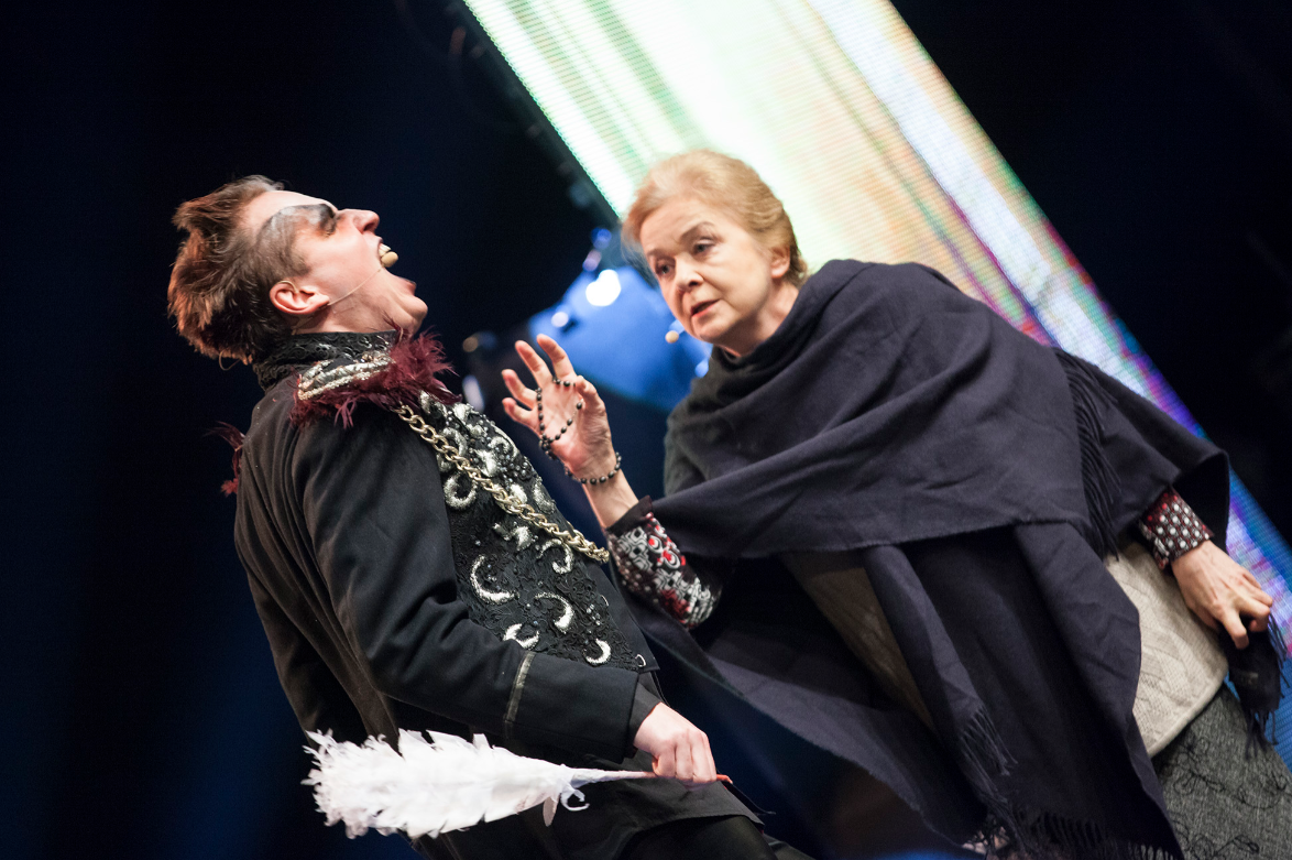 Spektakl charytatywny pt. "Igraszki z diabłem" 8