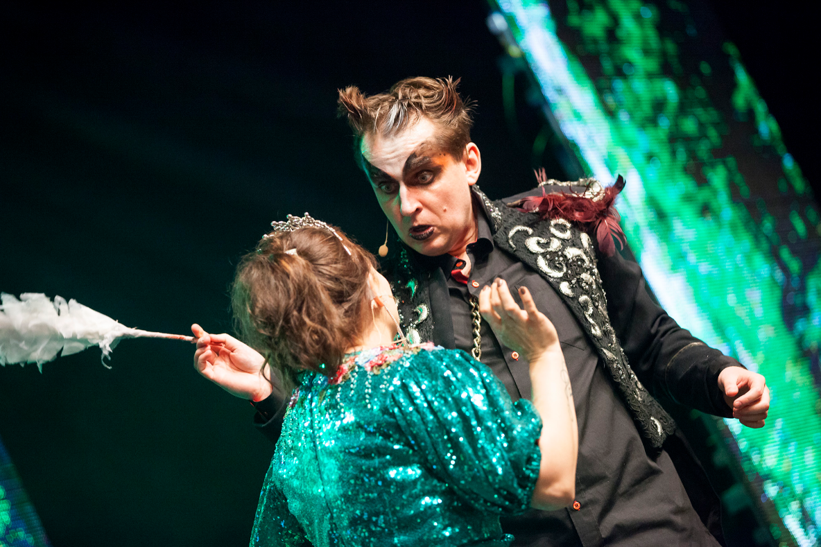 Spektakl charytatywny pt. "Igraszki z diabłem" 16