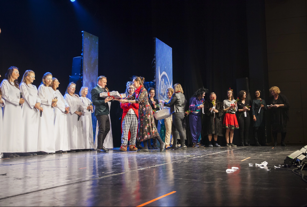 Spektakl charytatywny pt. "Igraszki z diabłem" 33