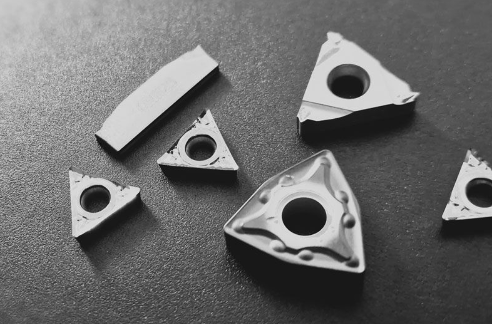 Powlekanie narzędzi skrawających a obróbka CNC