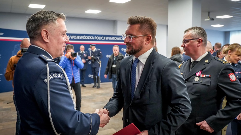 Zmiany w Wojewódzkiej Policji w Katowicach. Marcin Krupa przywitał nowego komendanta