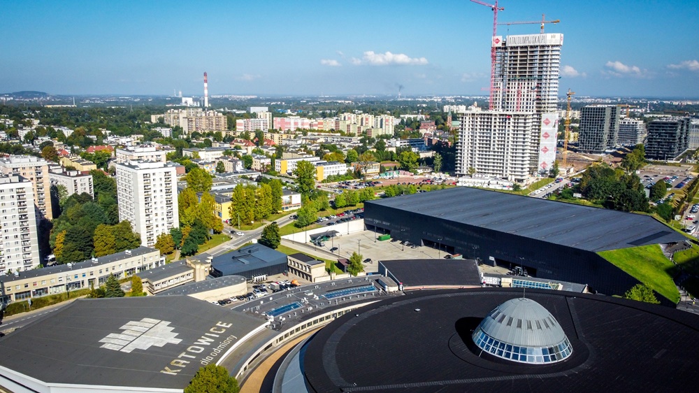 Lodowisko w katowickim Spodku będzie miało nowy dach i panele fotowoltaiczne