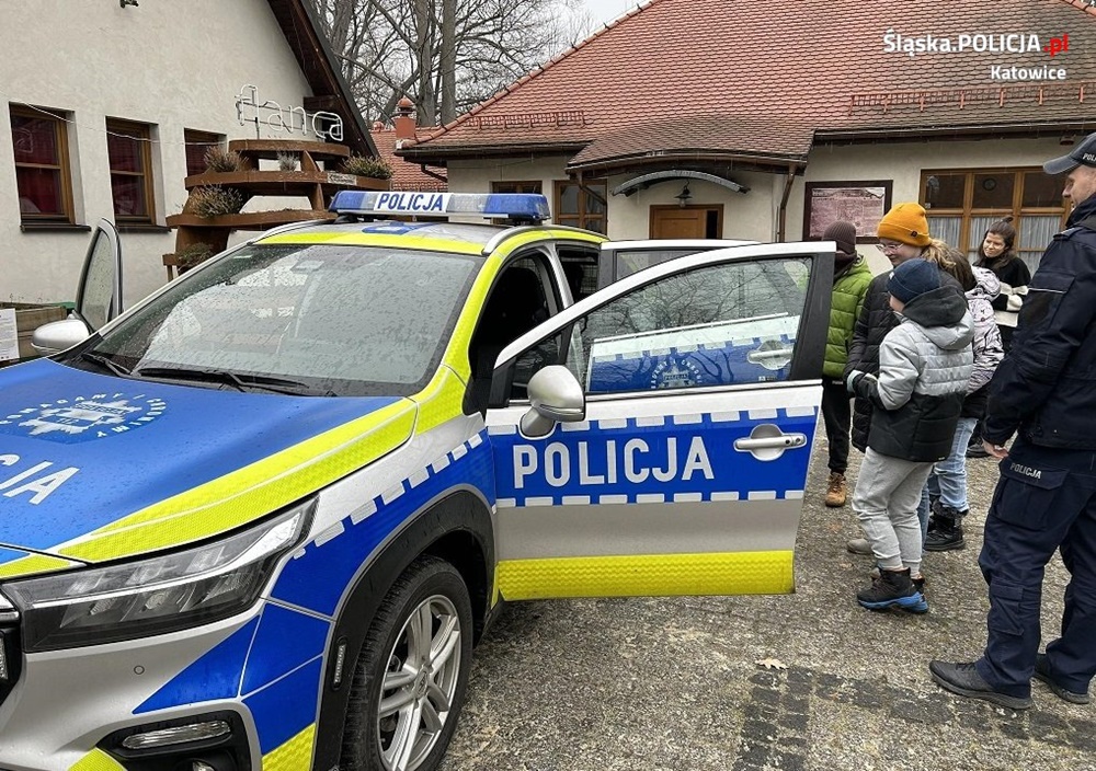 Bezpieczne ferie w Katowicach. Spotkania i zajęcia z policjantami