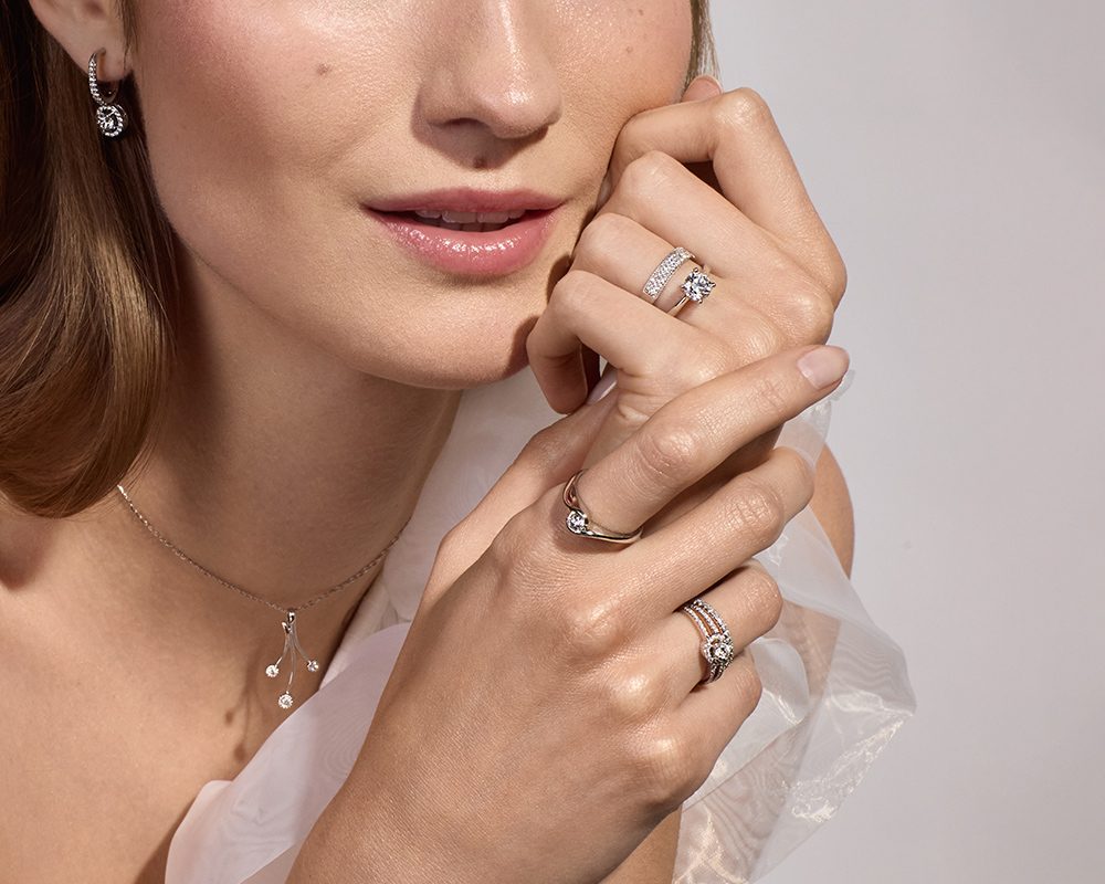 Gdzie znaleźć najpiękniejsze pierścionki zaręczynowe w Katowicach? Mamy odpowiedź!