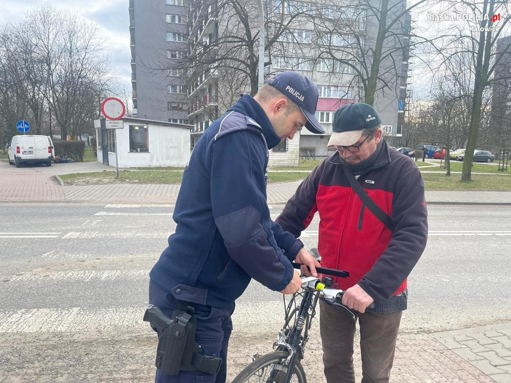 Działania "Patrz i słuchaj - Bezpieczeństwo Pieszych" na katowickich ulicach
