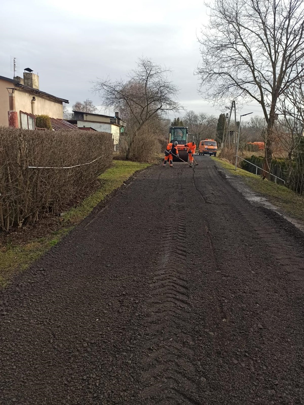 Nowa inwestycja dla pieszych w katowickim Giszowcu. Trwają też inne roboty drogowe