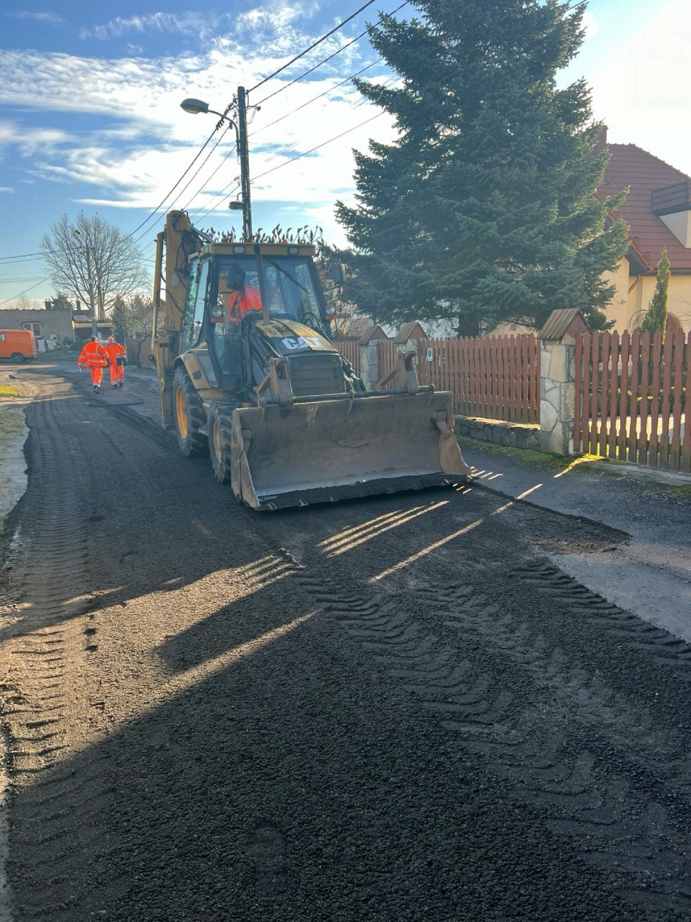 Nowa inwestycja dla pieszych w katowickim Giszowcu. Trwają też inne roboty drogowe