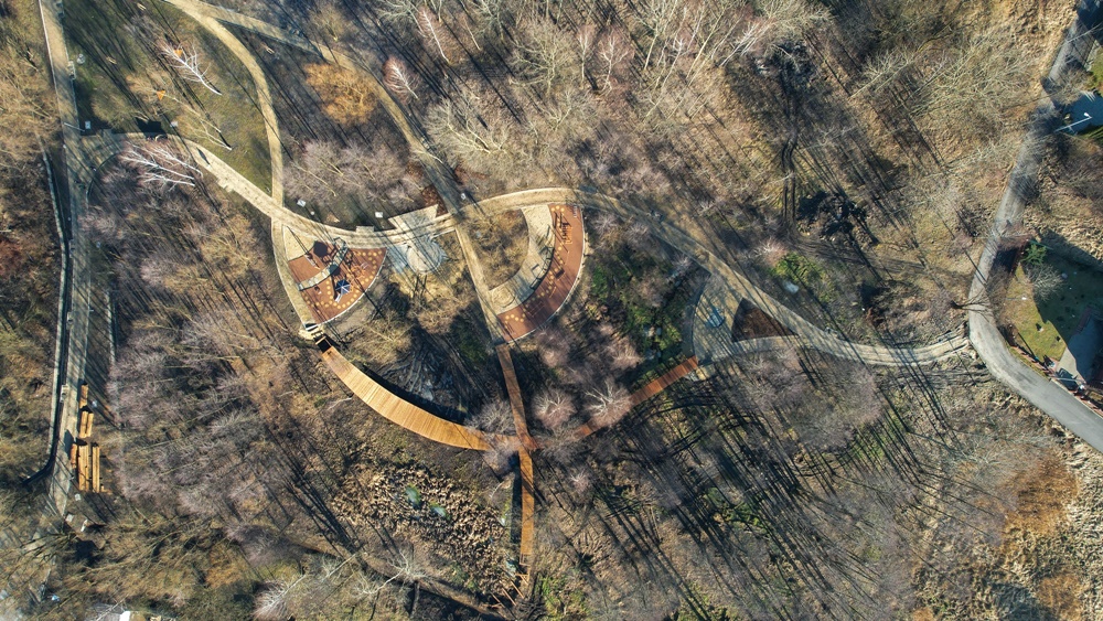 Katowice: Prace przy budowie parku w Kostuchnie na ostatniej prostej