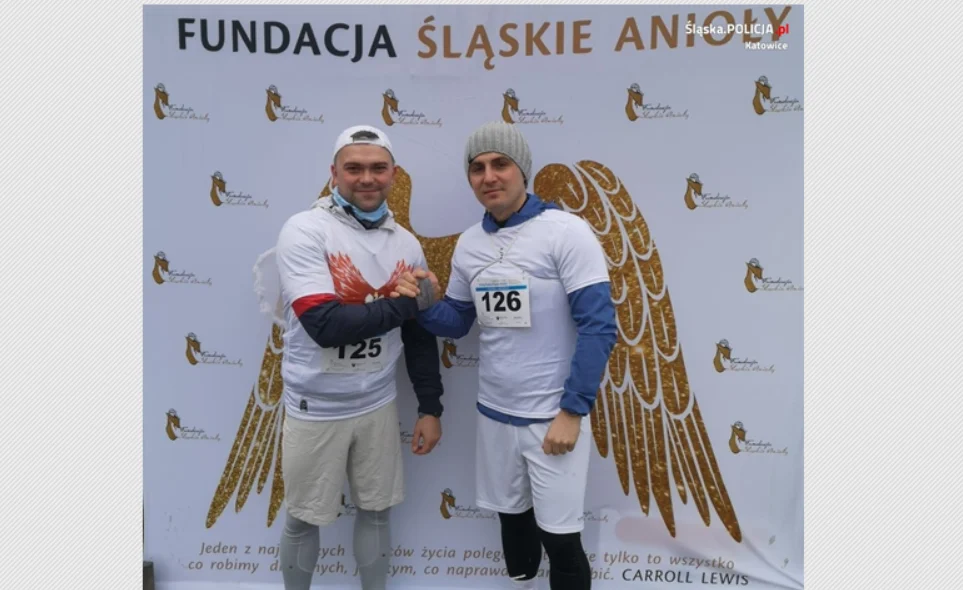 Katowiccy policjanci pobiegli charytatywnie dla dzieci