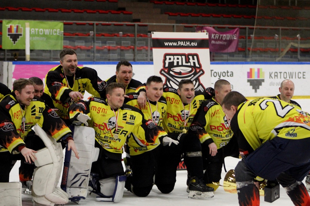 Hokej w Katowicach: 90 lat krążka na lodzie