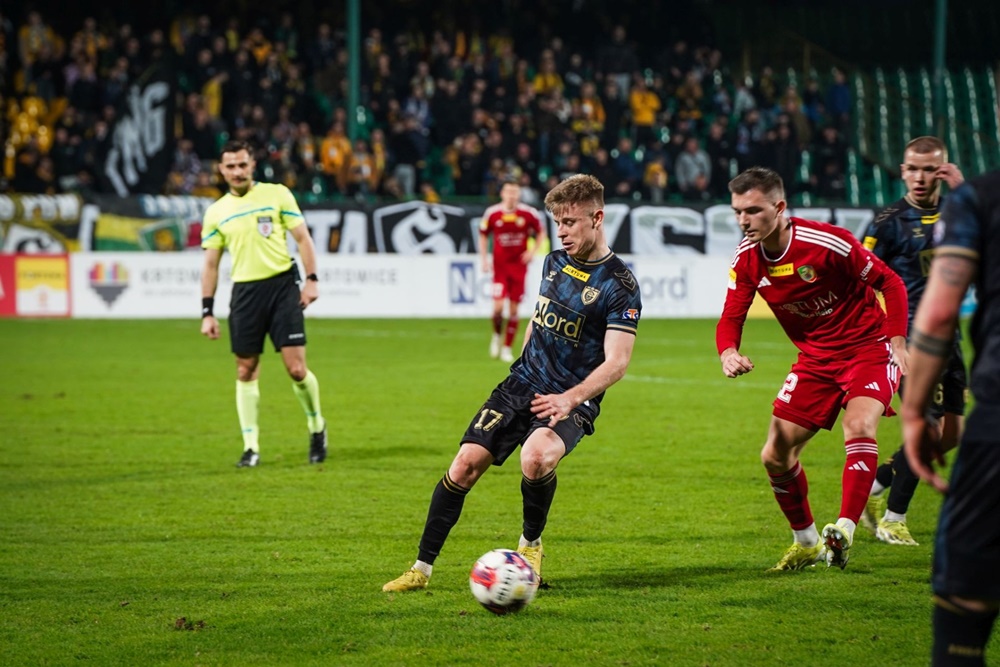 Policjanci zabezpieczali mecz pomiędzy drużynami GKS-u Katowice i Miedzi Legnica