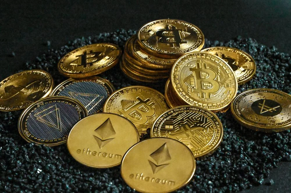 Co to są kryptowaluty i jak zmieniają świat finansów?