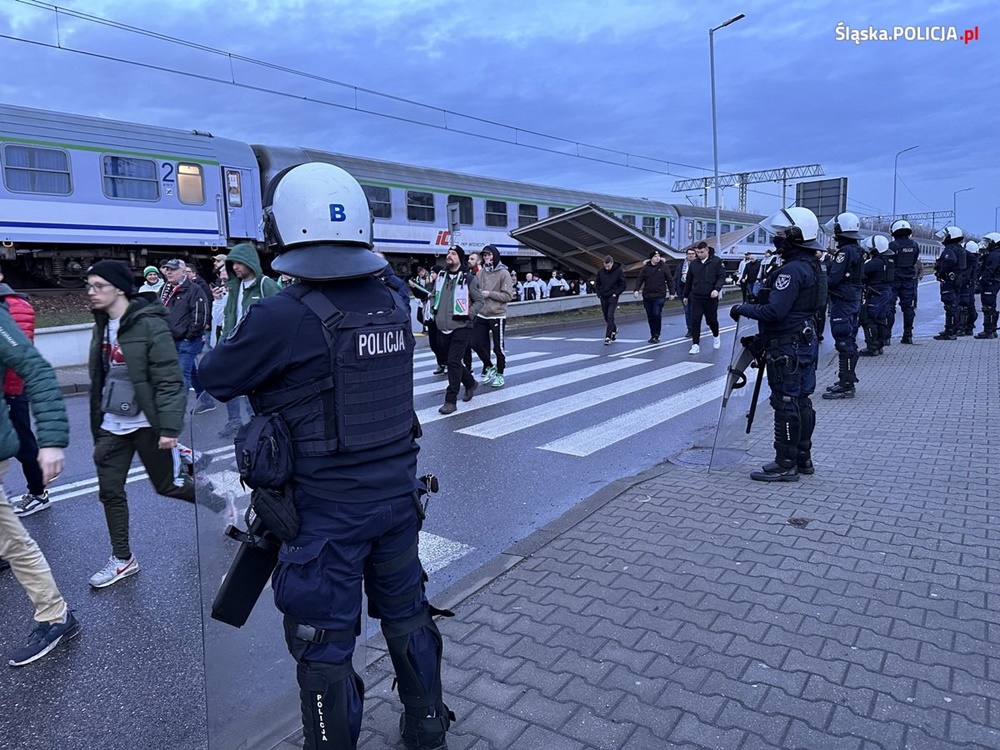 Chorzowscy policjanci zabezpieczali mecz na Stadionie Śląskim