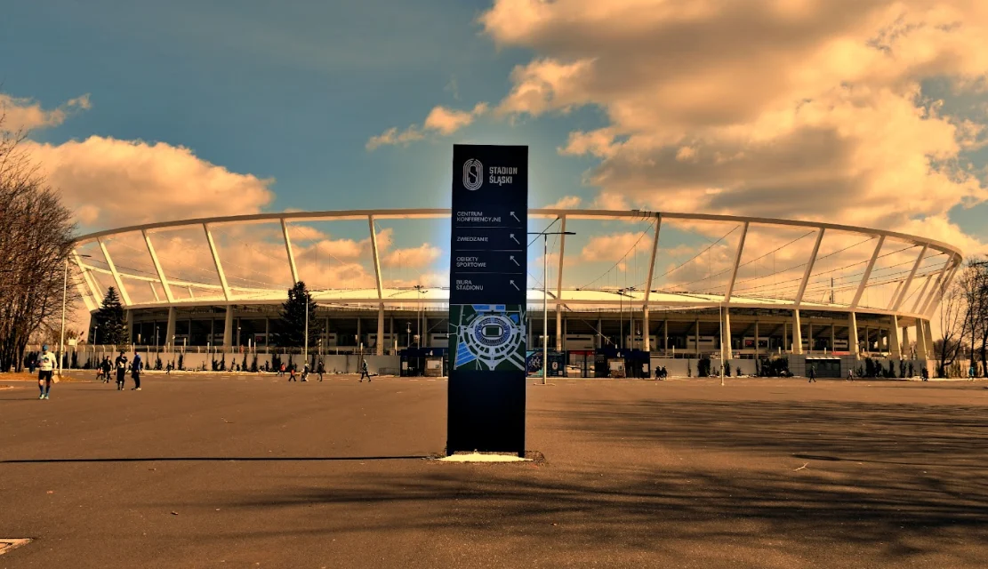 Utrudnienia w ruchu po Parku Śląskim. Sprawdź zmiany przed meczem!