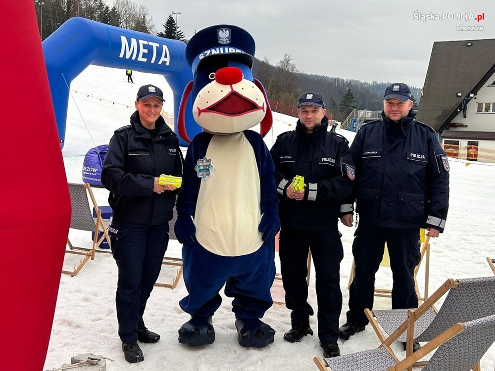 Chorzowscy policjanci dbali o bezpieczeństwo na zawodach narciarskich