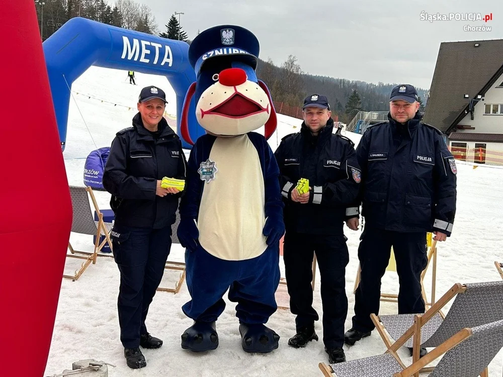 Chorzowscy policjanci dbali o bezpieczeństwo na zawodach narciarskich