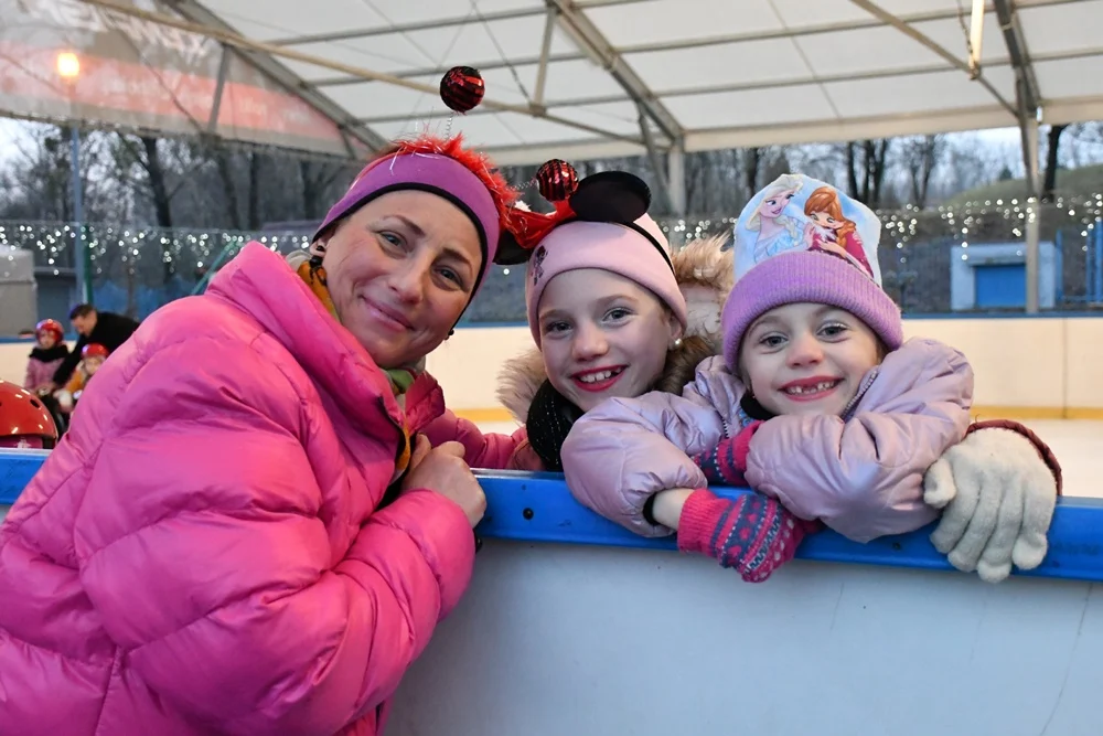 Zabawa karnawałowa na lodzie w Świętochłowicach [FOTO]