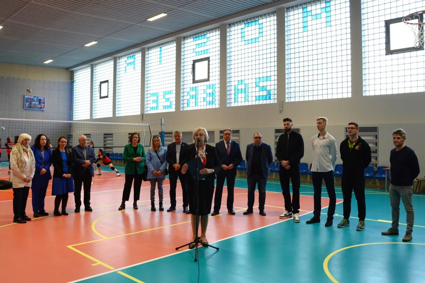 W MOSiR oddano do użytku nowoczesną halę do siatkówki i koszykówki! [FOTO]