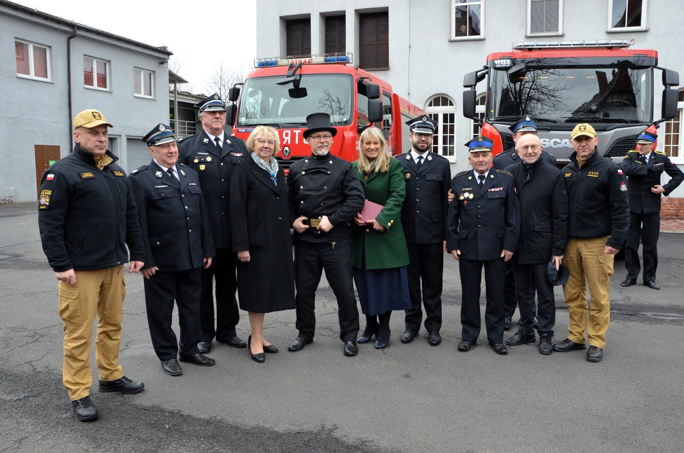 Nowy wóz strażacki w zabrzańskiej flocie Państwowej Straży Pożarnej! [FOTO]
