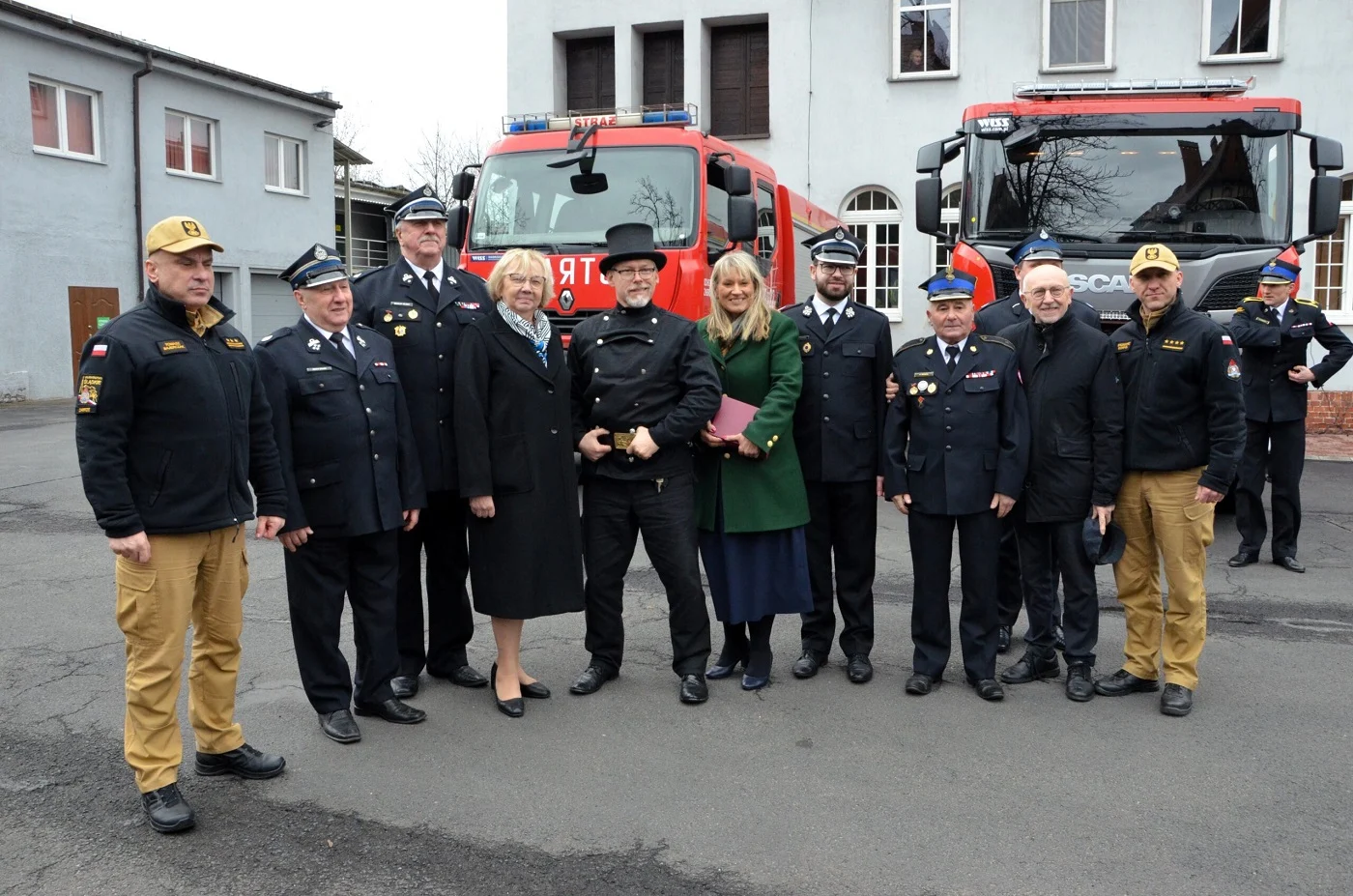 Nowy wóz strażacki w zabrzańskiej flocie Państwowej Straży Pożarnej! [FOTO]