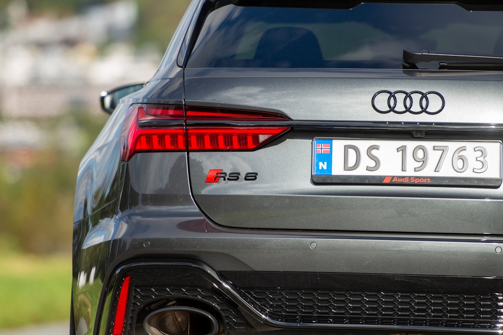 Zgubienie lub kradzież tablic rejestracyjnych - co zrobić?