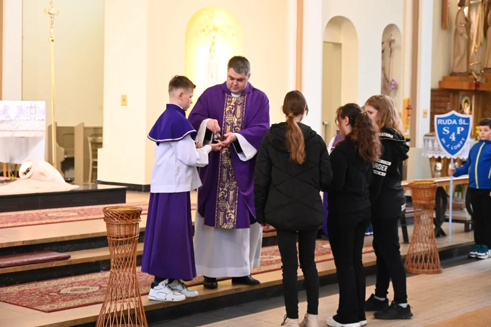 145 lat Szkoły Podstawowej nr 4 im. J. Lompy w Czarnym Lesie