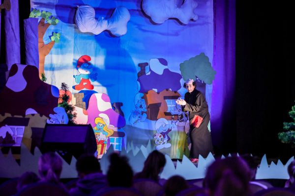 Smerfowa Przygoda: Spektakl interaktywny dla dzieci w Śląskim Teatrze Impresaryjnym