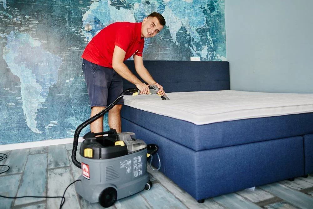 Jak zadbać o tapicerki w domu i samochodzie? – rozmowa z Wojciechem Kudełko z firmy UMEA