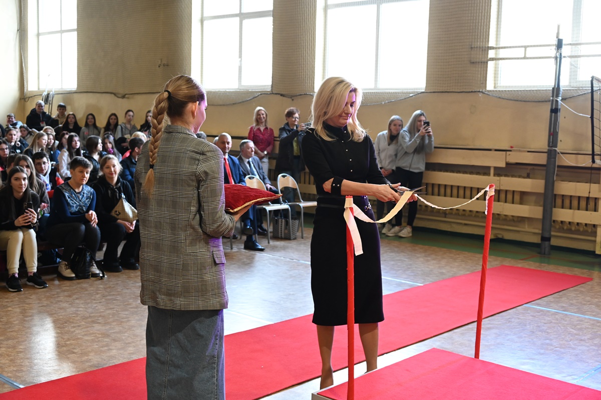 Pokaz mody w ZS nr 1 6