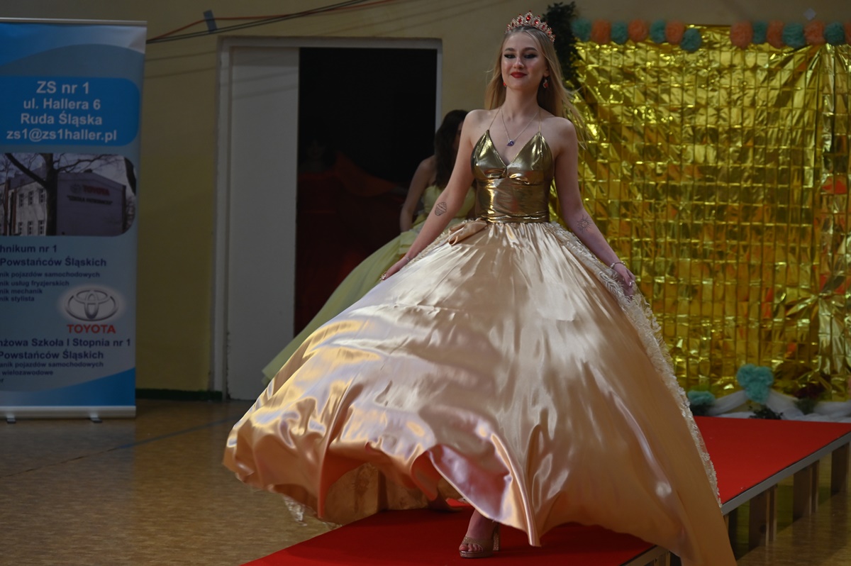 Pokaz mody w ZS nr 1 26